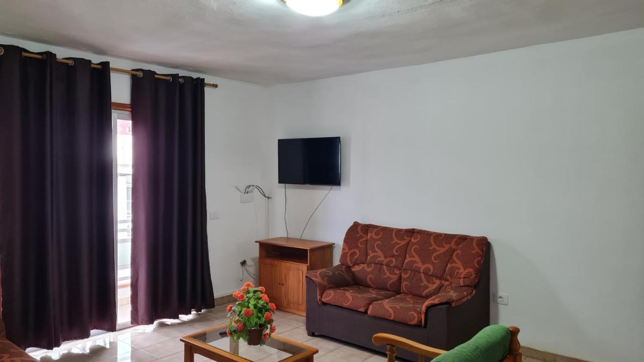 Apartamentos El Valle Frontera Exterior photo